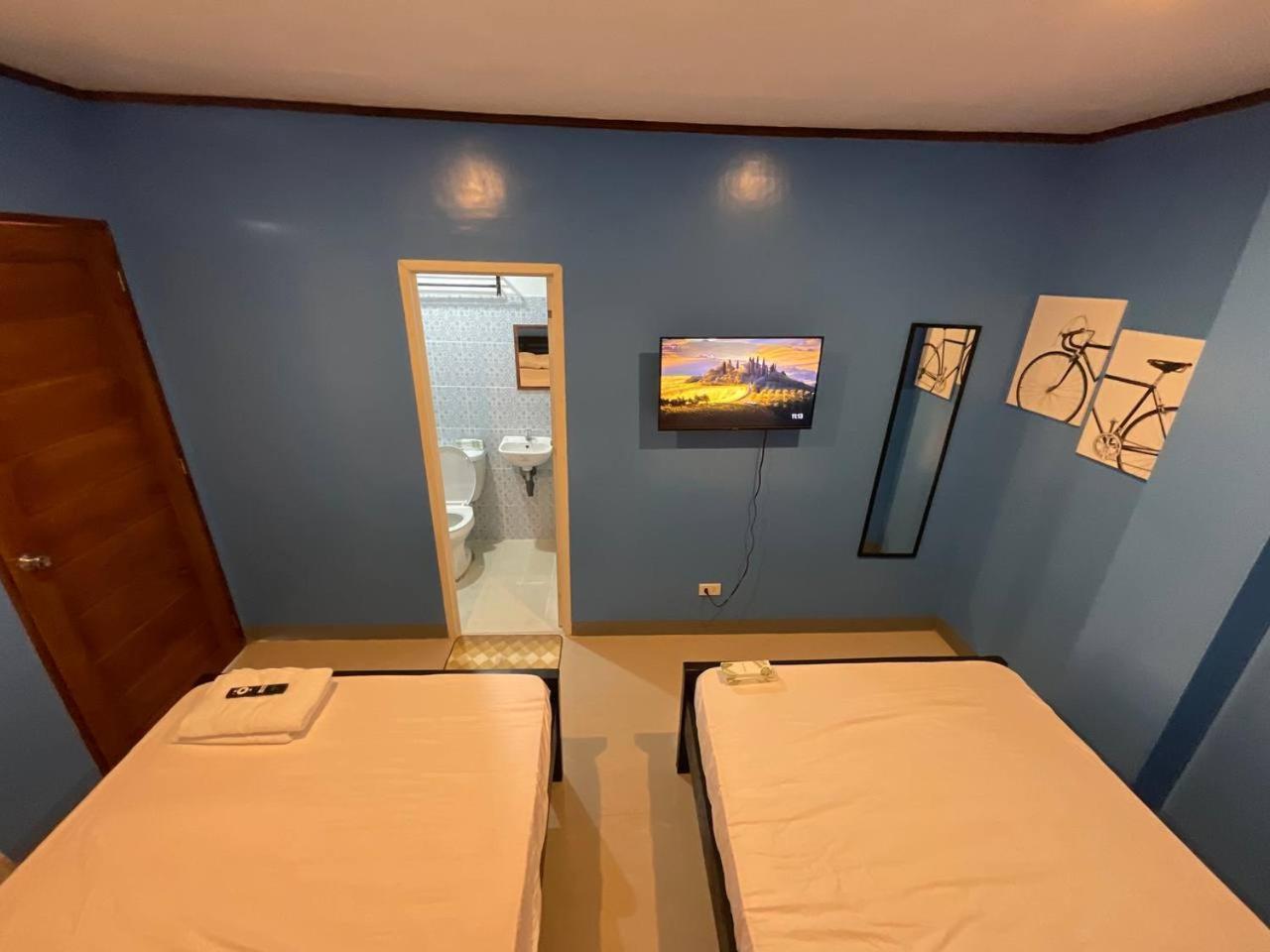 Halajo Bnb Transient Laoag Room photo