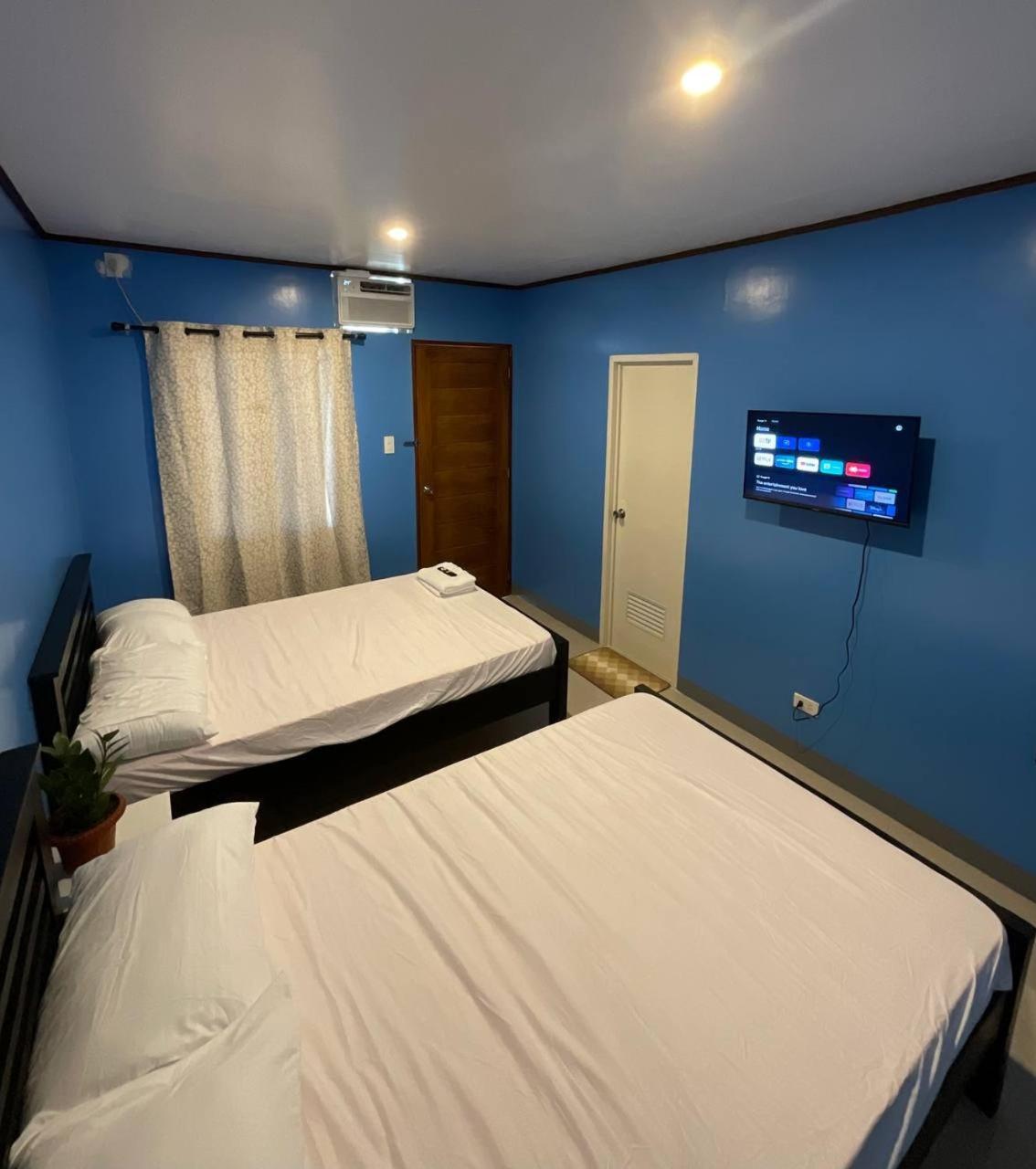 Halajo Bnb Transient Laoag Room photo