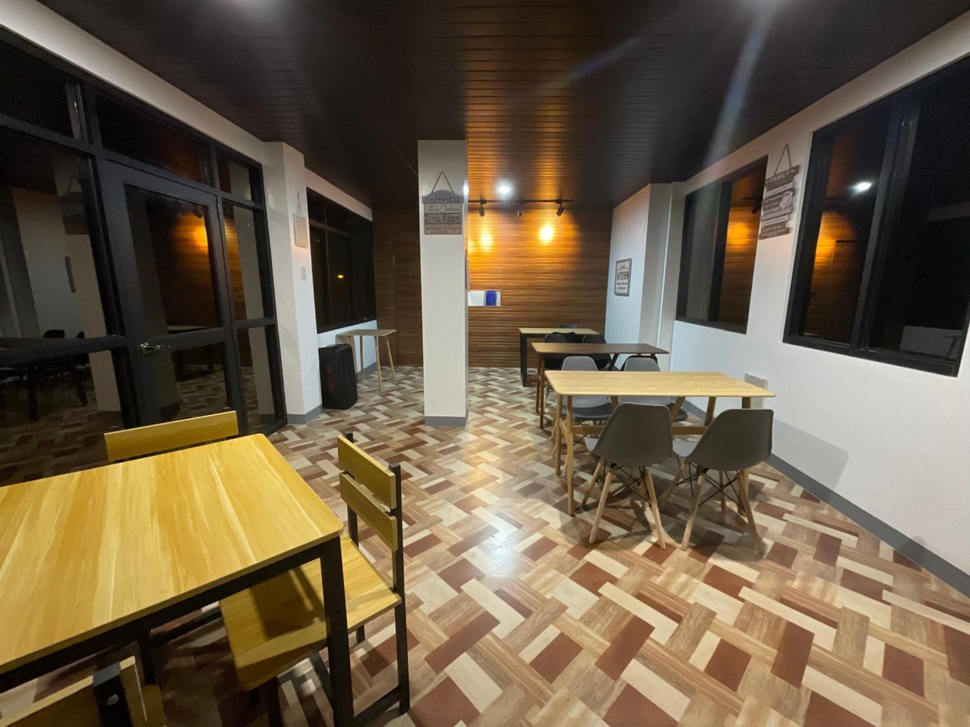 Halajo Bnb Transient Laoag Exterior photo